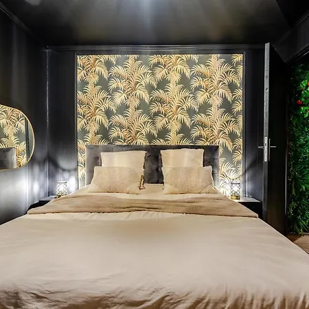 Secret Jacuzzi & Cinema Appartement *