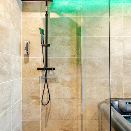 Appartement Secret Jacuzzi & Cinema