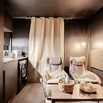 Secret Jacuzzi & Cinema *